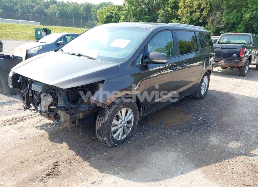 Photo 2 of 2016 Kia Sedona LX (VIN KNDMB5C13G6194625)