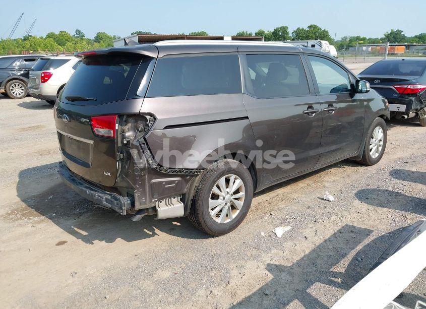 Photo 4 of 2016 Kia Sedona LX (VIN KNDMB5C13G6194625)