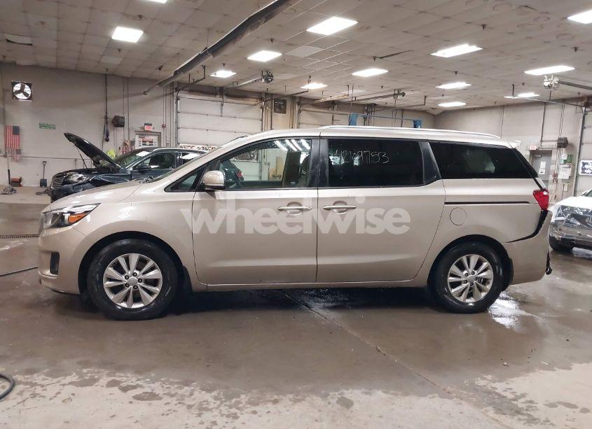 Photo 14 of 2016 Kia Sedona LX (VIN KNDMB5C13G6199954)
