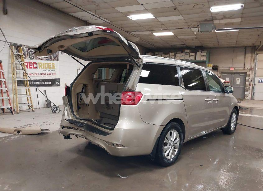 Photo 4 of 2016 Kia Sedona LX (VIN KNDMB5C13G6199954)