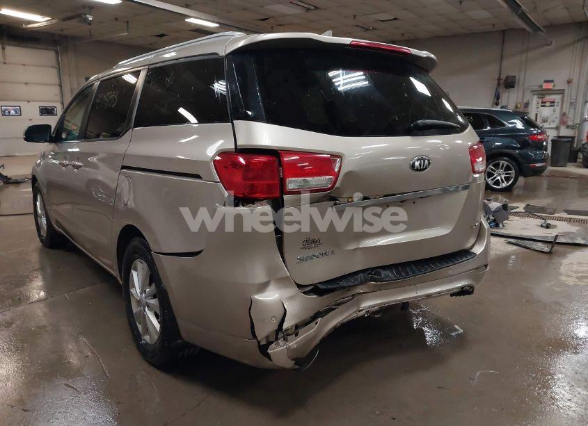 Photo 6 of 2016 Kia Sedona LX (VIN KNDMB5C13G6199954)