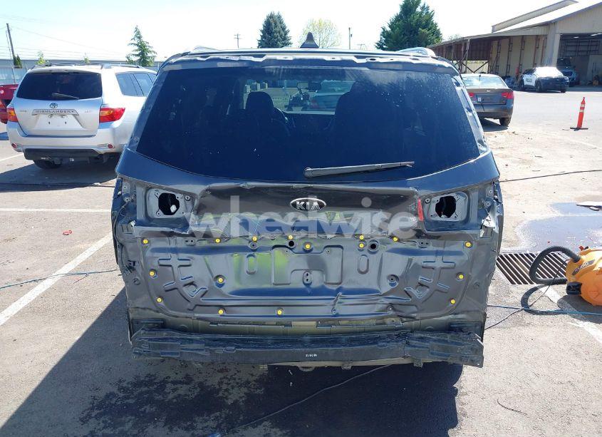 Photo 17 of 2017 Kia Sedona LX (VIN KNDMB5C13H6247373)