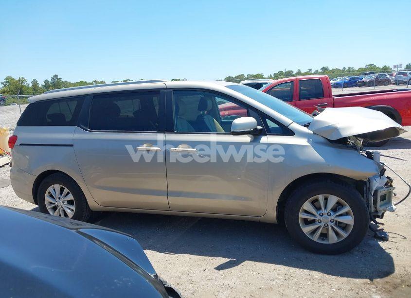 Photo 13 of 2017 Kia Sedona LX (VIN KNDMB5C13H6249379)