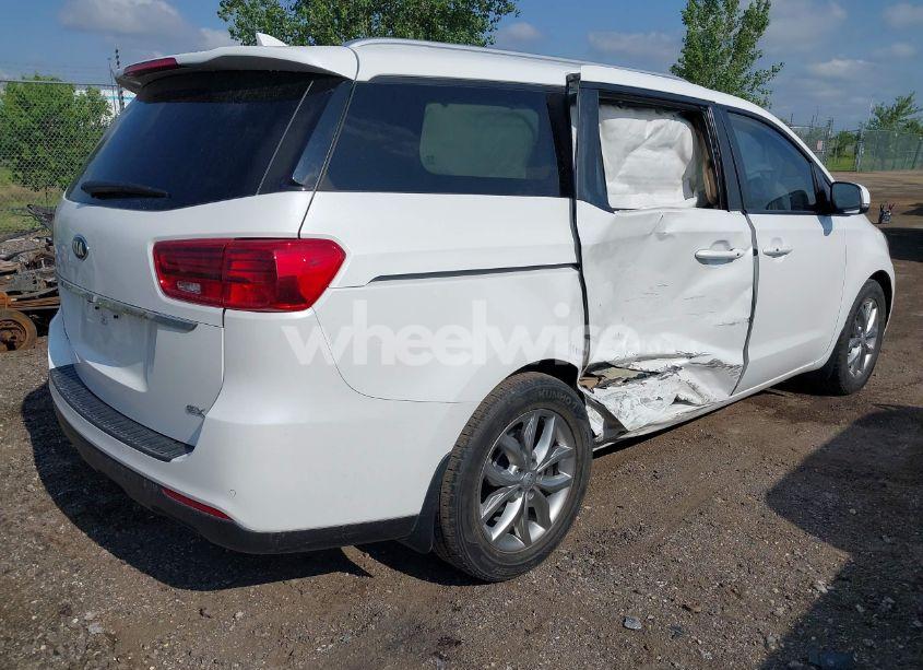 Photo 4 of 2020 Kia Sedona EX (VIN KNDMB5C13L6581041)