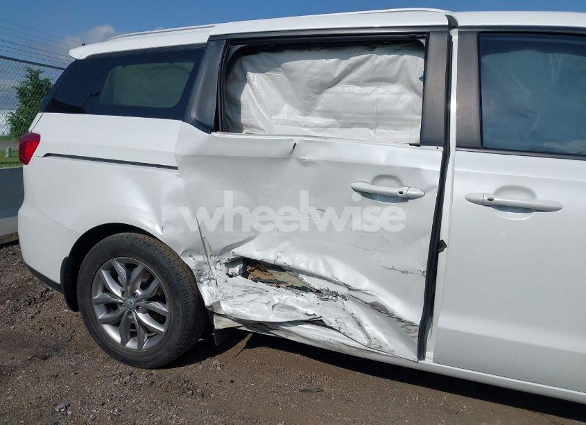 Photo 6 of 2020 Kia Sedona EX (VIN KNDMB5C13L6581041)