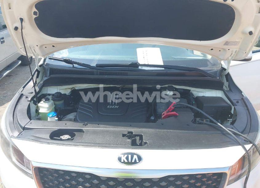 Photo 10 of 2016 Kia Sedona LX (VIN KNDMB5C14G6082917)