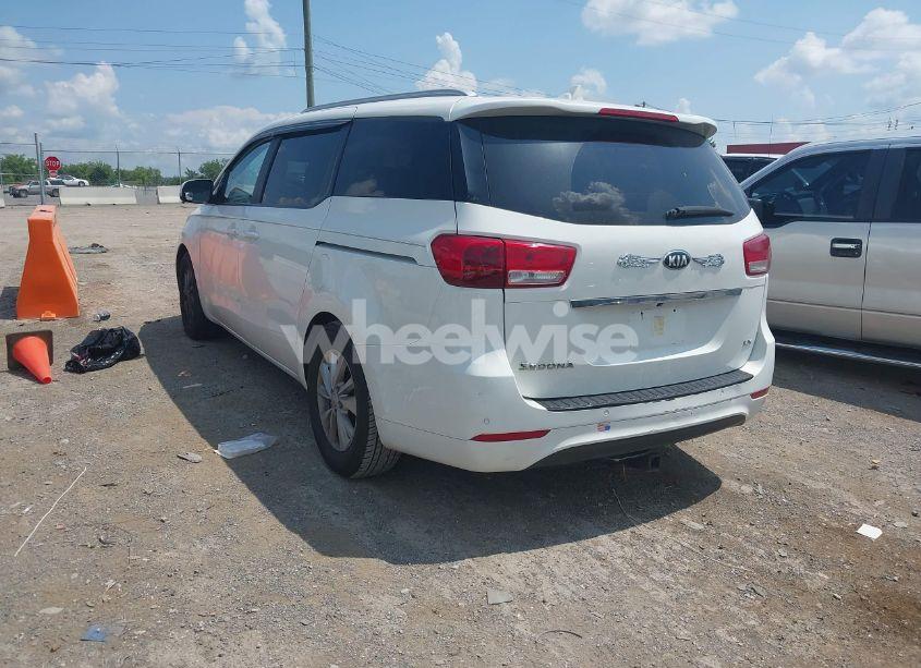Photo 6 of 2016 Kia Sedona LX (VIN KNDMB5C14G6082917)