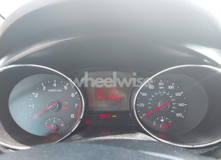 Photo 7 of 2016 Kia Sedona LX (VIN KNDMB5C14G6082917)