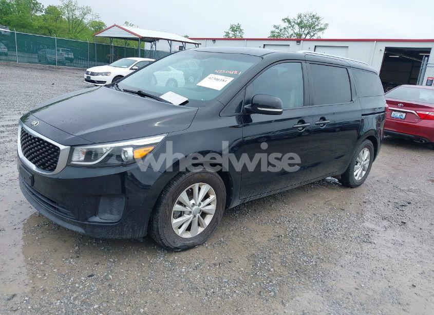 Photo 2 of 2016 Kia Sedona LX (VIN KNDMB5C14G6085932)