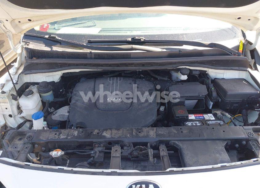 Photo 10 of 2016 Kia Sedona LX (VIN KNDMB5C14G6178935)