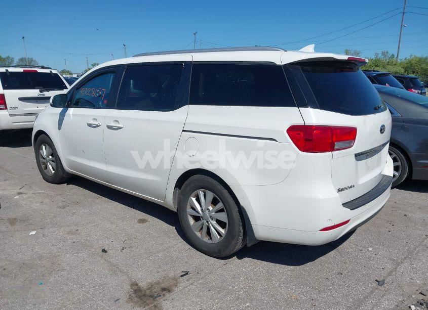 Photo 3 of 2016 Kia Sedona LX (VIN KNDMB5C14G6178935)