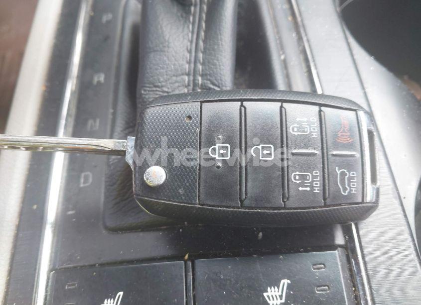 Photo 11 of 2016 Kia Sedona LX (VIN KNDMB5C14G6191247)