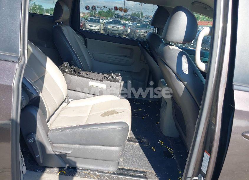 Photo 8 of 2017 Kia Sedona LX (VIN KNDMB5C14H6283833)