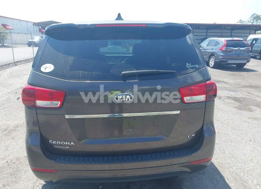 Photo 16 of 2017 Kia Sedona LX (VIN KNDMB5C15H6225200)