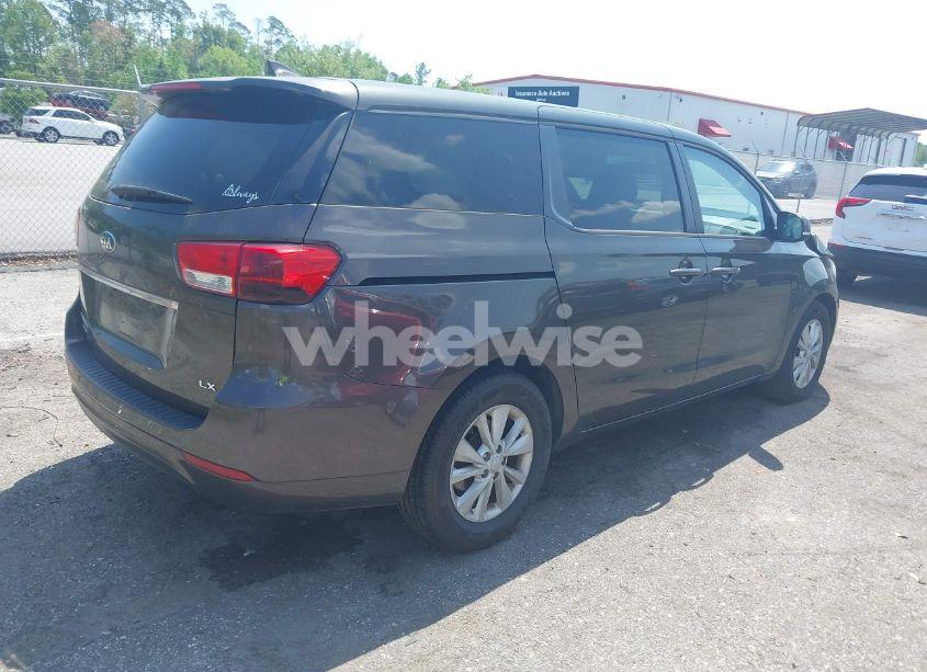Photo 4 of 2017 Kia Sedona LX (VIN KNDMB5C15H6225200)