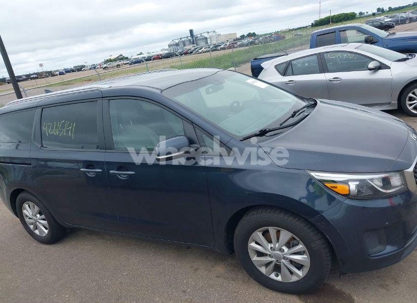 Photo 13 of 2017 Kia Sedona LX (VIN KNDMB5C15H6247892)