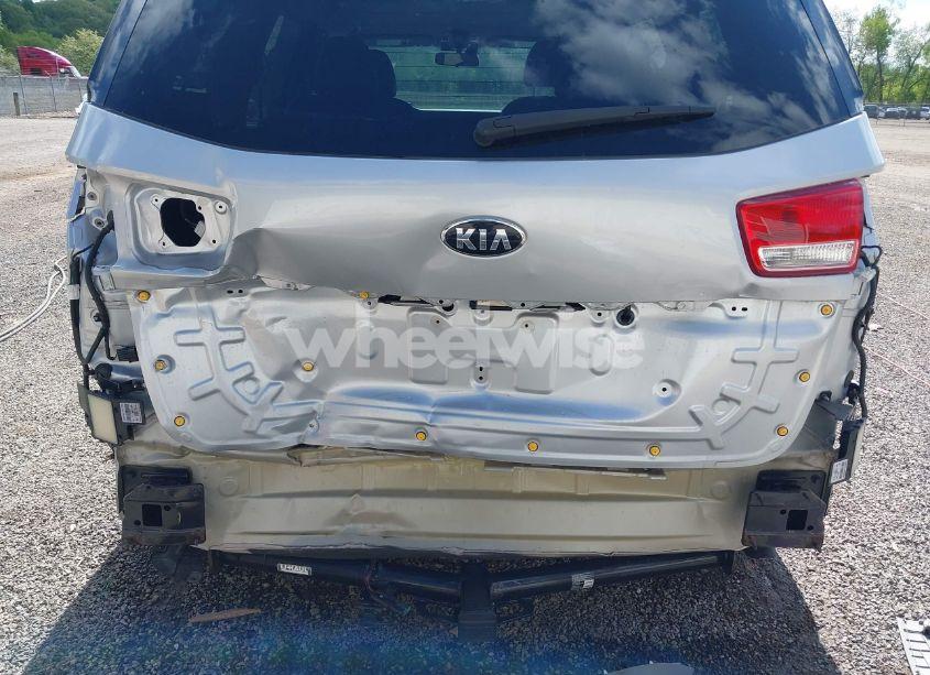 Photo 6 of 2018 Kia Sedona LX (VIN KNDMB5C15J6376317)