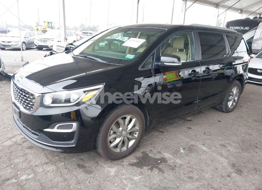 Photo 2 of 2019 Kia Sedona EX (VIN KNDMB5C15K6514939)