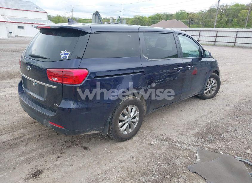 Photo 4 of 2020 Kia Sedona LX (VIN KNDMB5C15L6626061)