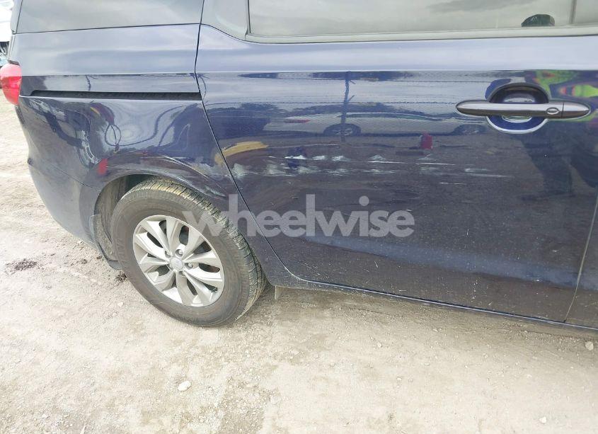 Photo 6 of 2020 Kia Sedona LX (VIN KNDMB5C15L6626061)