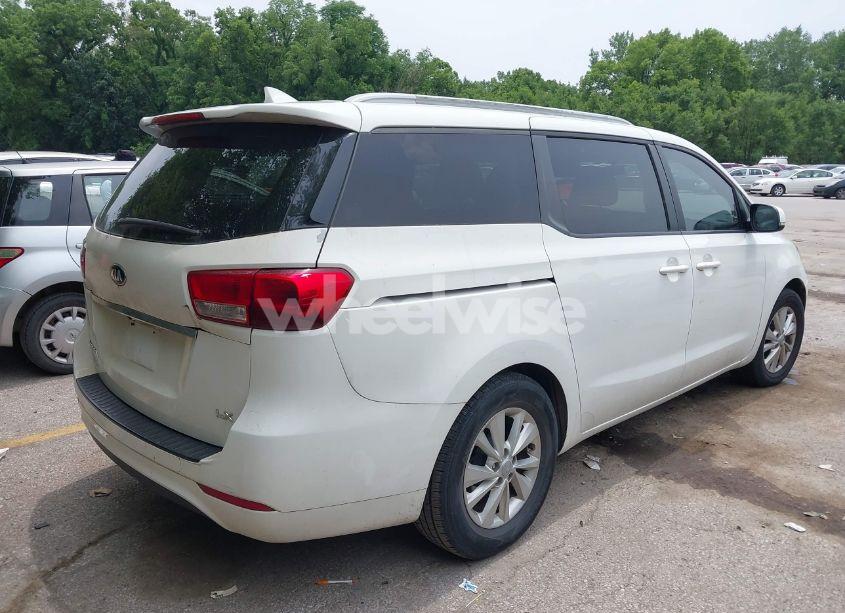 Photo 4 of 2015 Kia Sedona LX (VIN KNDMB5C16F6059136)