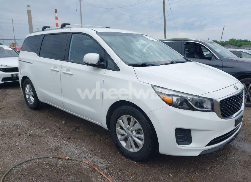 2016 Kia Sedona LX (VIN KNDMB5C16G6083471) main photo