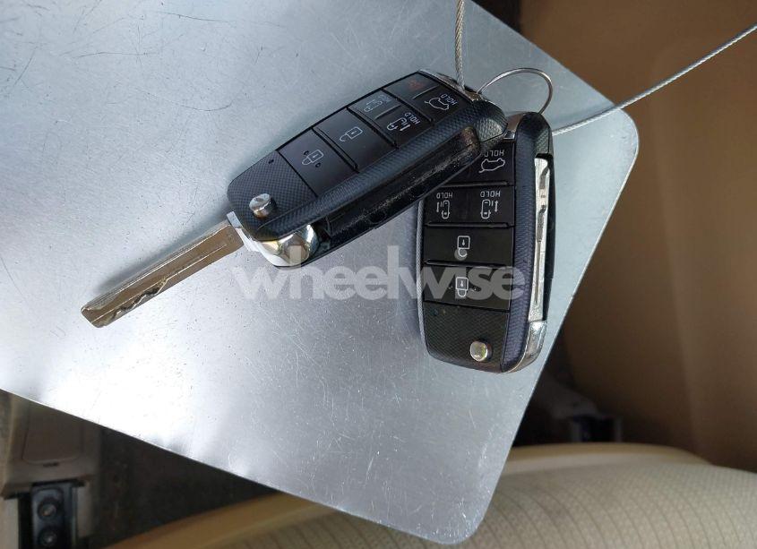 Photo 11 of 2016 Kia Sedona LX (VIN KNDMB5C16G6125279)