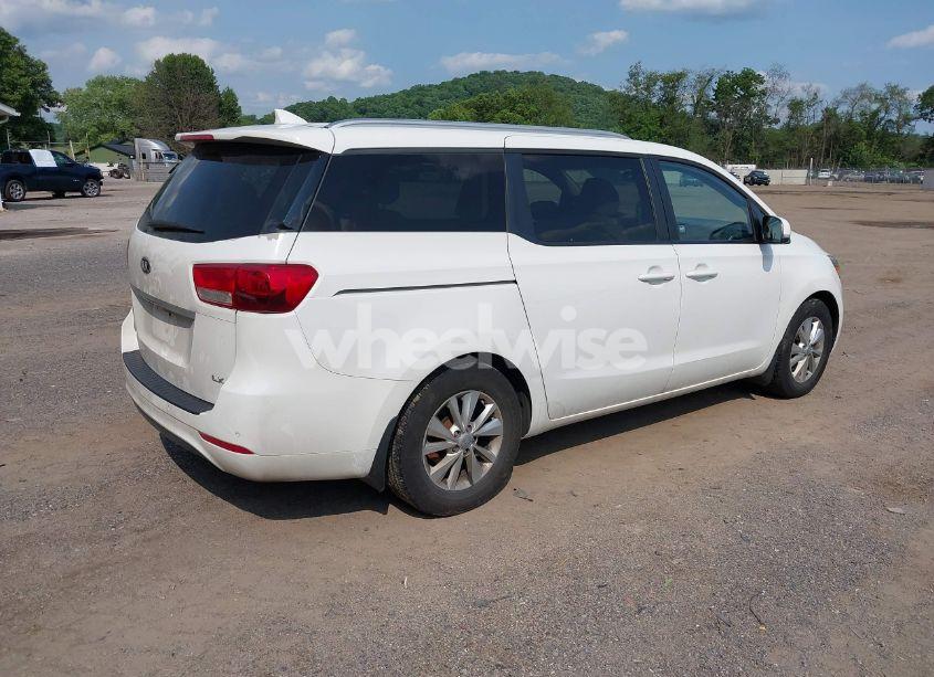 Photo 4 of 2016 Kia Sedona LX (VIN KNDMB5C16G6125279)