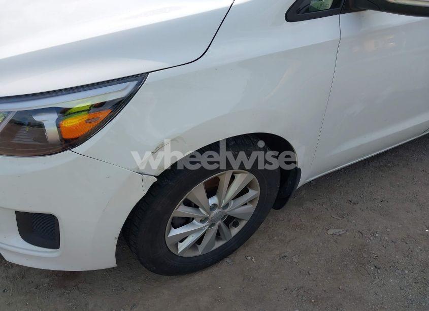 Photo 6 of 2016 Kia Sedona LX (VIN KNDMB5C16G6125279)