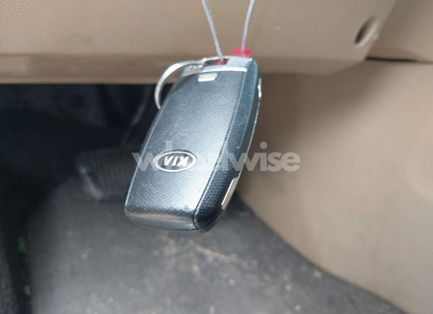 Photo 11 of 2016 Kia Sedona LX (VIN KNDMB5C16G6209246)