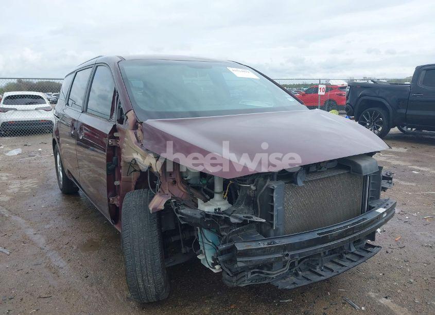 2017 Kia Sedona LX (VIN KNDMB5C16H6237873) main photo