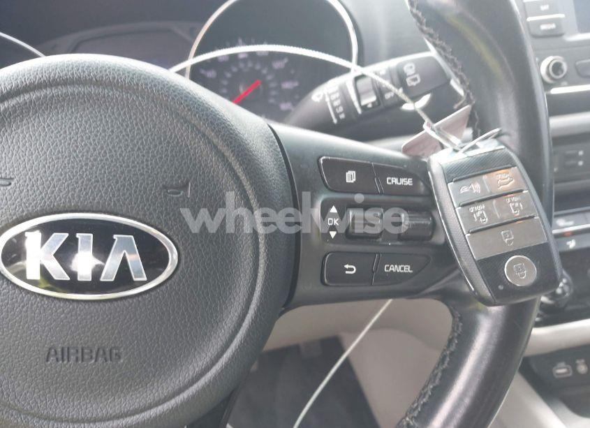 Photo 11 of 2017 Kia Sedona LX (VIN KNDMB5C16H6237873)