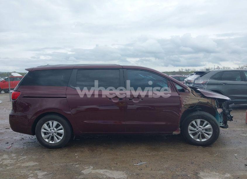 Photo 14 of 2017 Kia Sedona LX (VIN KNDMB5C16H6237873)