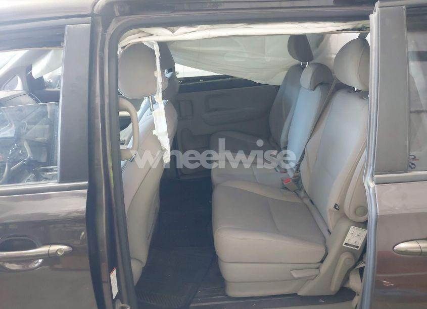 Photo 8 of 2016 Kia Sedona LX (VIN KNDMB5C17G6084760)