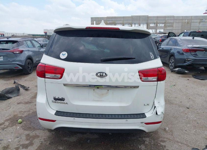 Photo 16 of 2016 Kia Sedona LX (VIN KNDMB5C18G6148630)