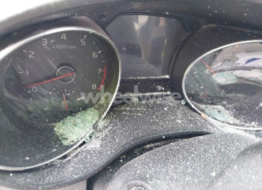 Photo 7 of 2016 Kia Sedona LX (VIN KNDMB5C18G6148630)