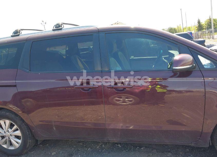 Photo 13 of 2018 Kia Sedona LX (VIN KNDMB5C18J6378627)