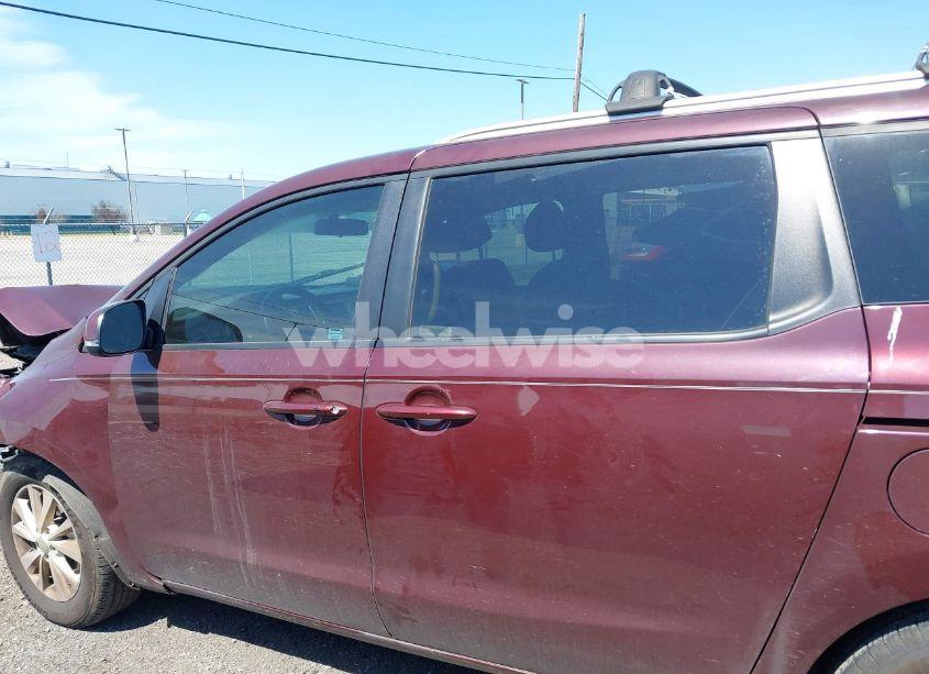 Photo 14 of 2018 Kia Sedona LX (VIN KNDMB5C18J6378627)