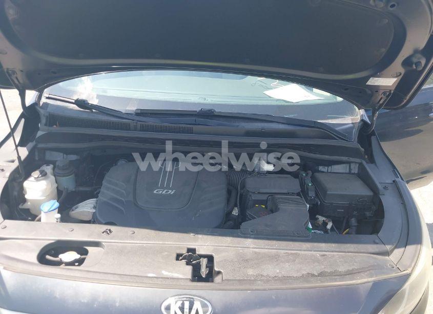 Photo 10 of 2017 Kia Sedona LX (VIN KNDMB5C19H6226849)