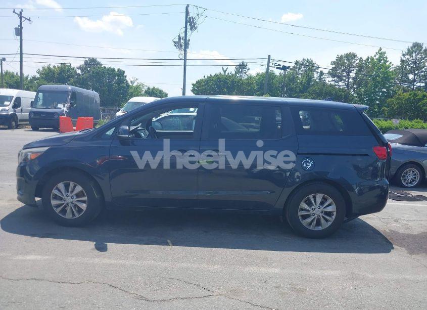 Photo 14 of 2017 Kia Sedona LX (VIN KNDMB5C19H6226849)