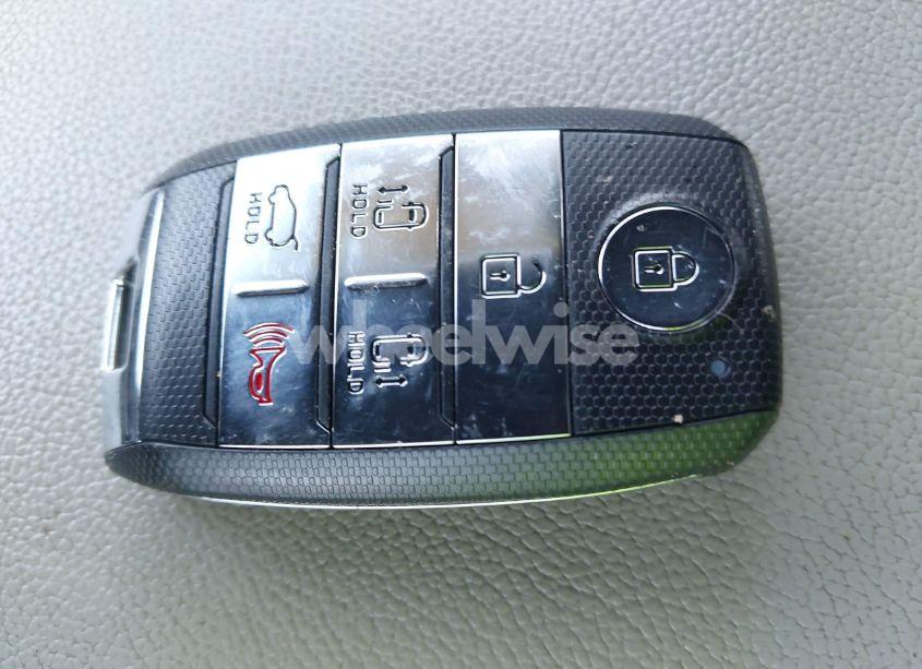 Photo 11 of 2017 Kia Sedona LX (VIN KNDMB5C19H6247894)