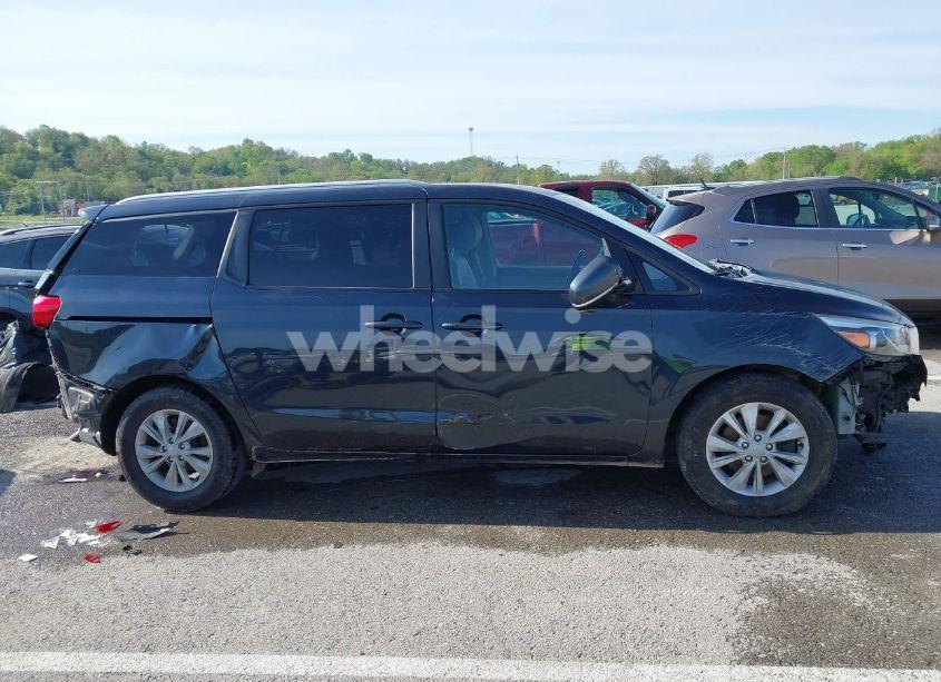Photo 14 of 2017 Kia Sedona LX (VIN KNDMB5C19H6247894)