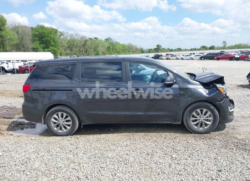 Photo 13 of 2021 Kia Sedona LX (VIN KNDMB5C19M6668315)
