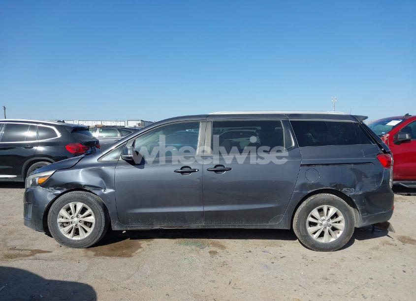 Photo 14 of 2015 Kia Sedona LX (VIN KNDMB5C1XF6040640)