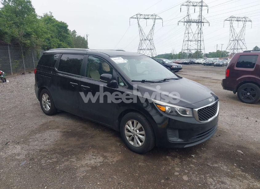 2015 Kia Sedona LX (VIN KNDMB5C1XF6052786) main photo