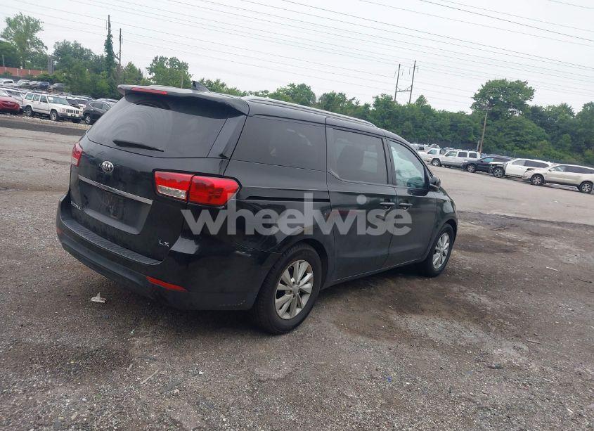 Photo 4 of 2015 Kia Sedona LX (VIN KNDMB5C1XF6052786)