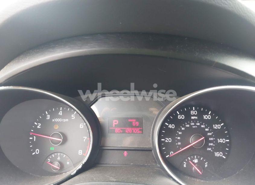 Photo 7 of 2016 Kia Sedona LX (VIN KNDMB5C1XG6150914)