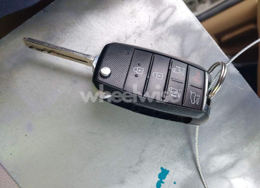 Photo 11 of 2016 Kia Sedona LX (VIN KNDMB5C1XG6164456)