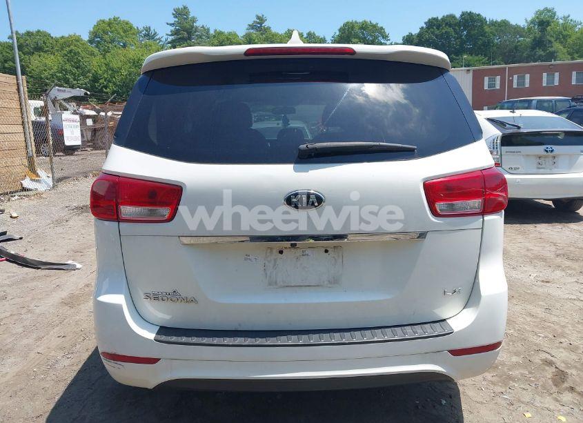 Photo 16 of 2018 Kia Sedona LX (VIN KNDMB5C1XJ6383165)