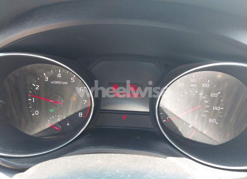 Photo 7 of 2018 Kia Sedona LX (VIN KNDMB5C1XJ6383165)